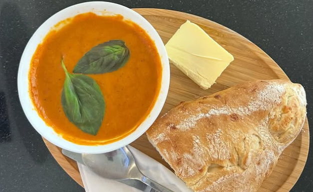 tom-and-basil-enjoyed-with-a-crusty-roll-and-handsome-knob